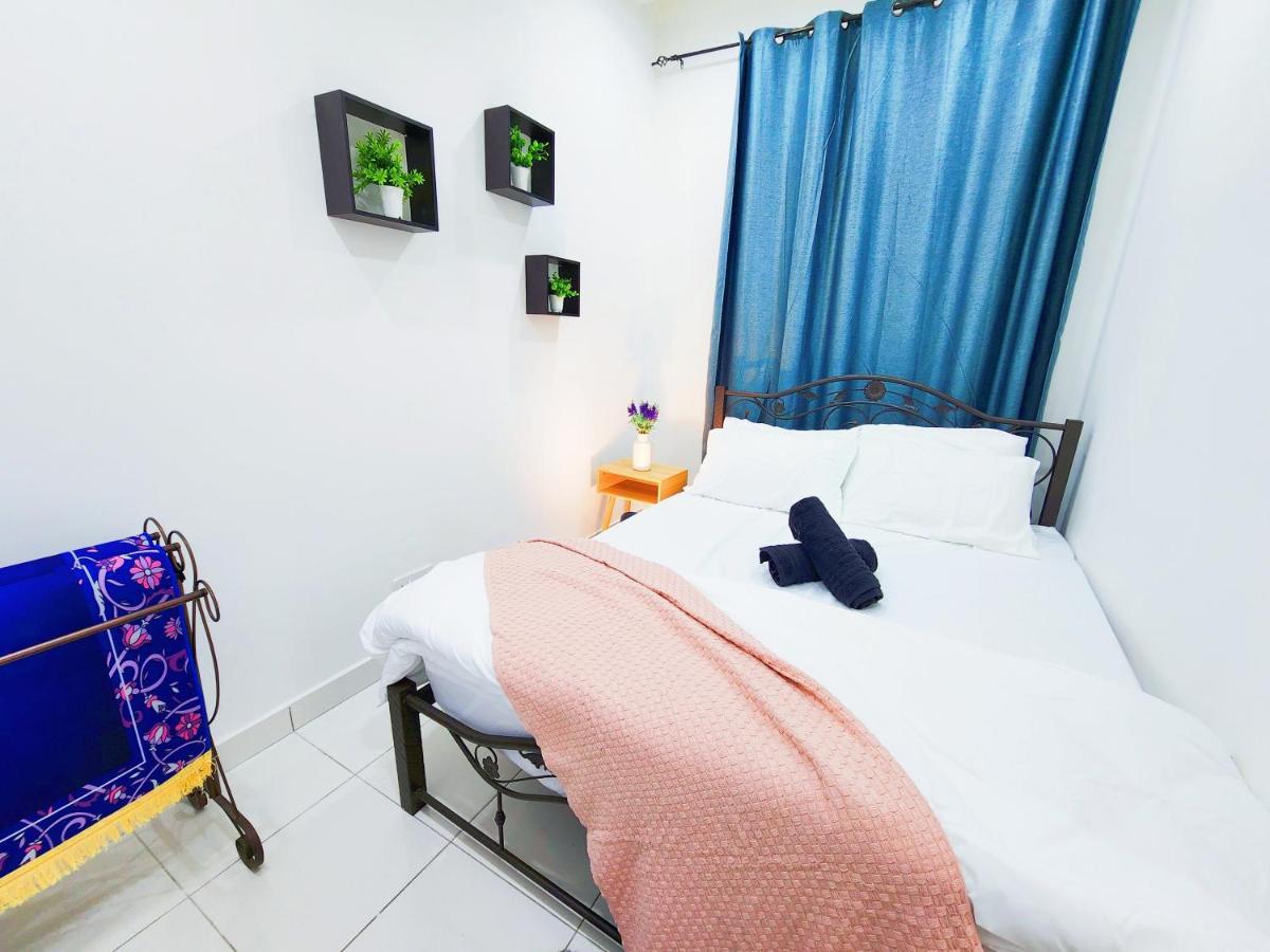 Klia Lili Residensi 5 Plus 2 Pax With Splendid Pool Nilai Ngoại thất bức ảnh