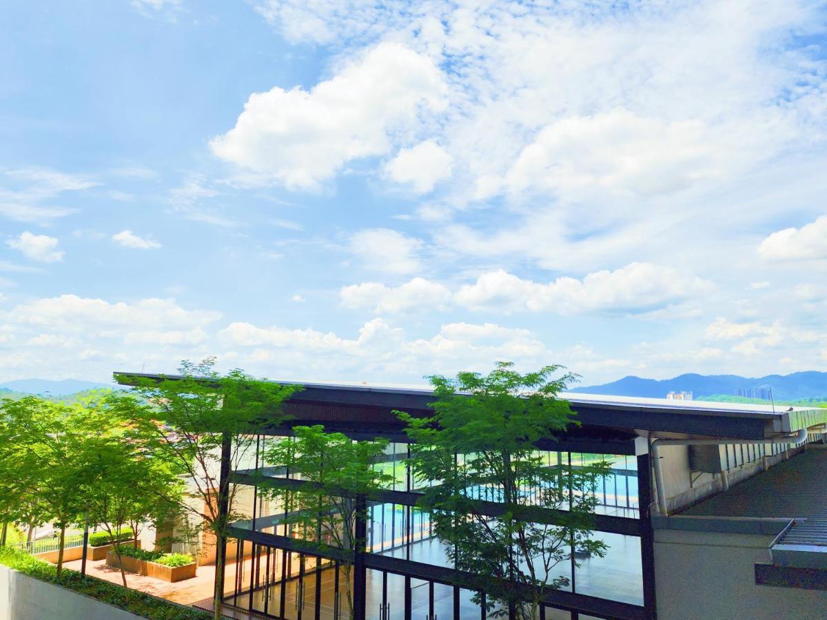 Klia Lili Residensi 5 Plus 2 Pax With Splendid Pool Nilai Ngoại thất bức ảnh