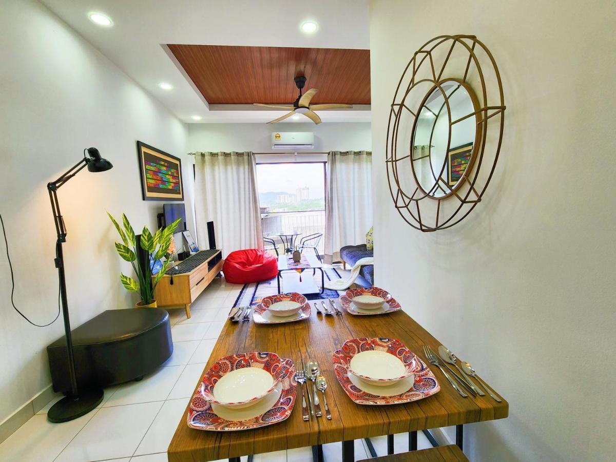 Klia Lili Residensi 5 Plus 2 Pax With Splendid Pool Nilai Ngoại thất bức ảnh