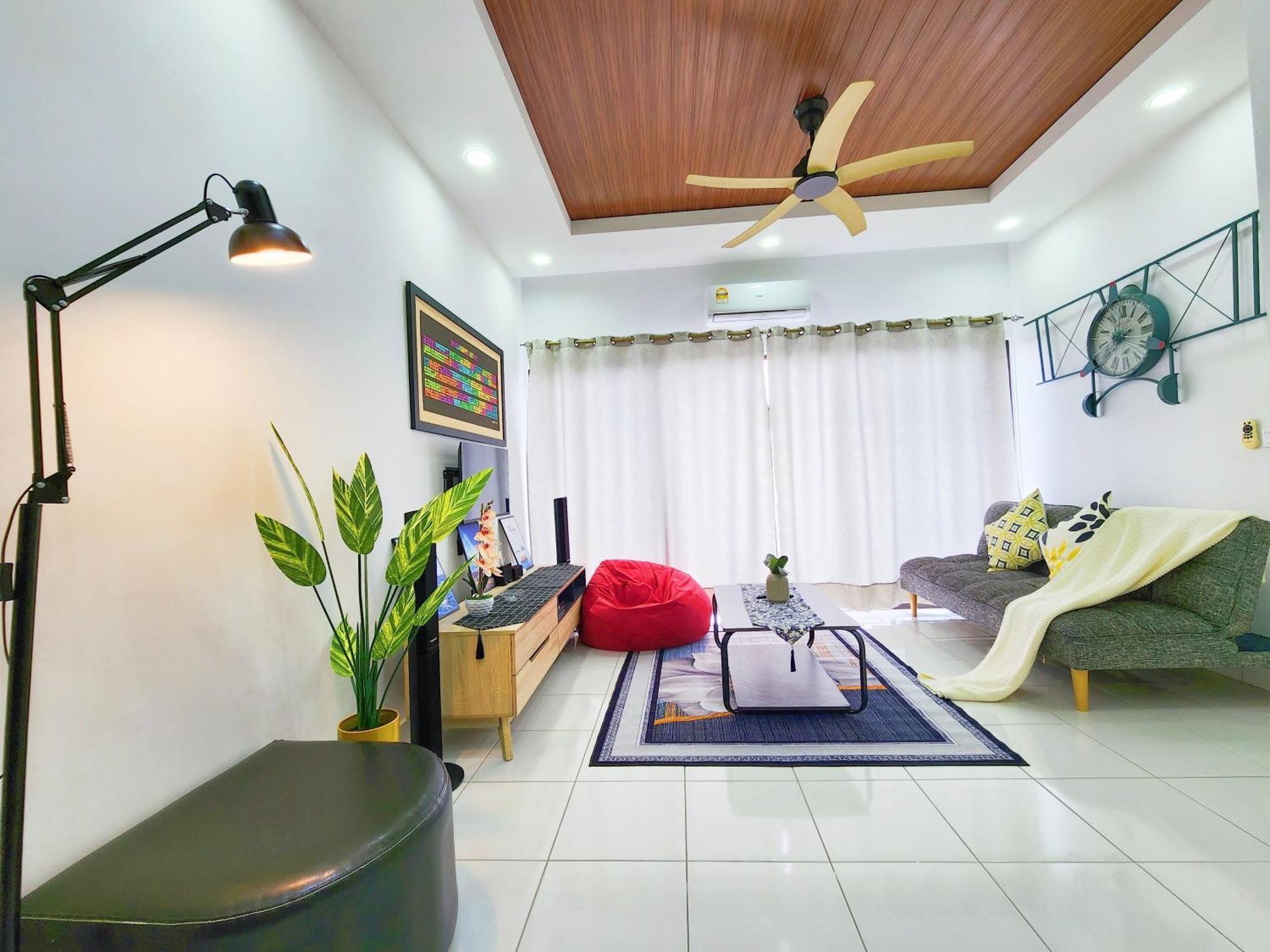 Klia Lili Residensi 5 Plus 2 Pax With Splendid Pool Nilai Ngoại thất bức ảnh